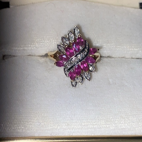 🩷🤍💛EUC Like New 14K Gold 10 Genuine Rubies & Diamonds Cocktail Ring - Size: 6 - Picture 1 of 15
